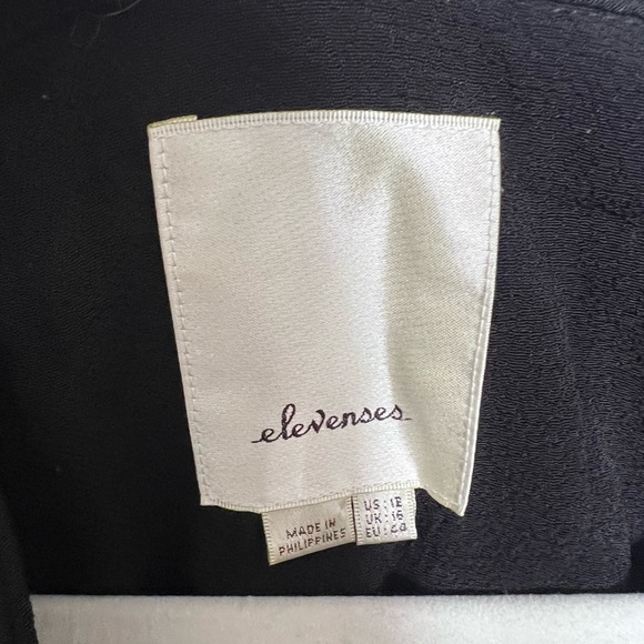 Black jumpsuit from Anthropologie with suit-like design - Picture 5 of 5